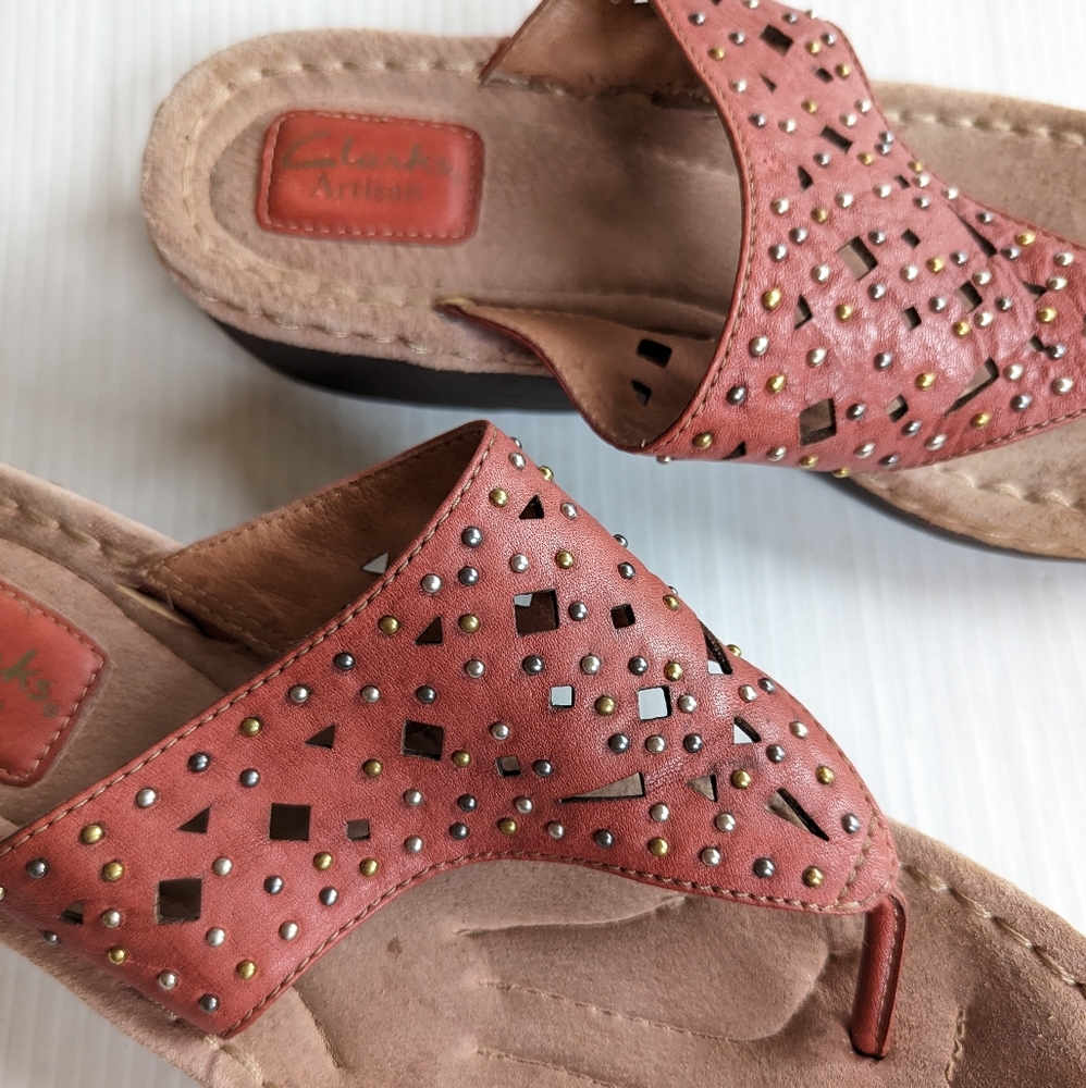 CLARKS studded embellished red leather platform comfort Thong Sandals Size 10 - Picture 2 of 9